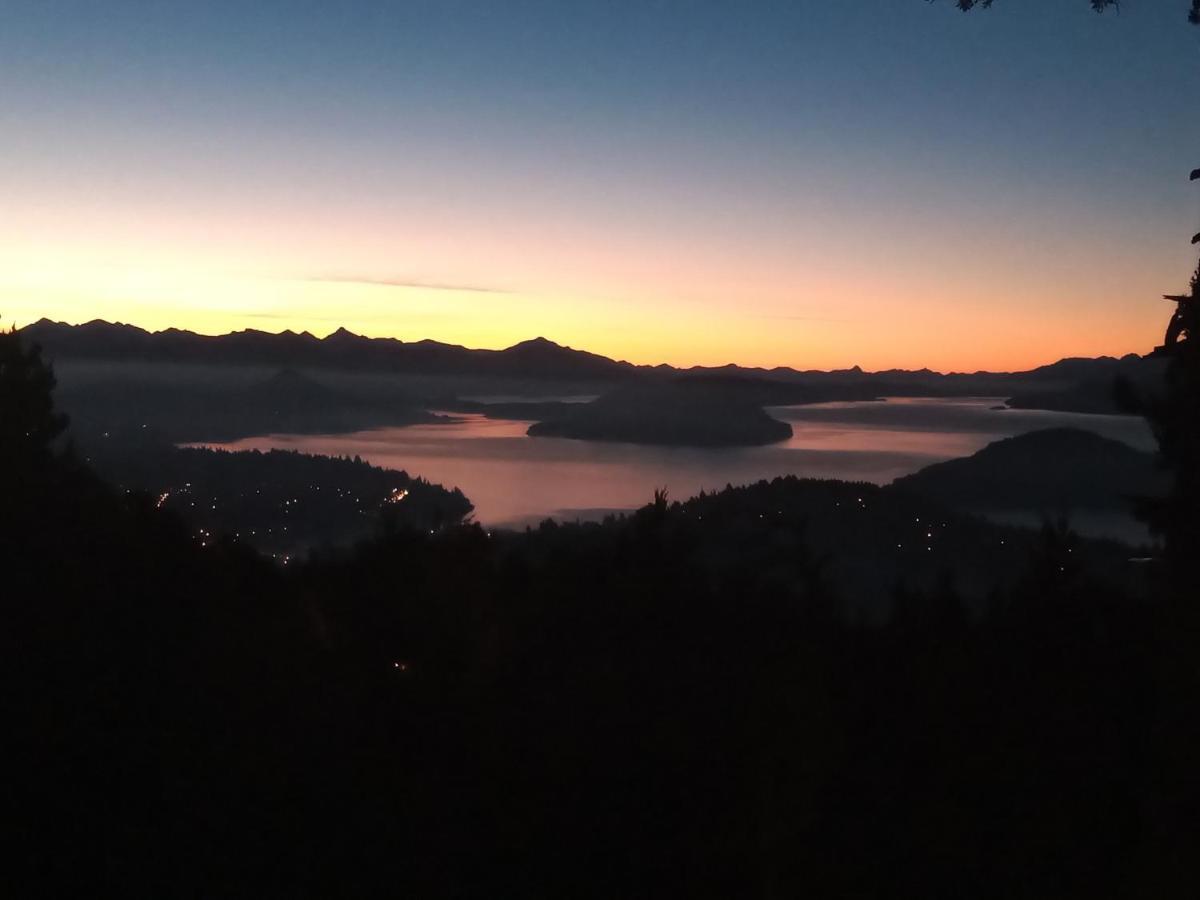 Chalet Con Increible Vista Al Nahuel Huapi *